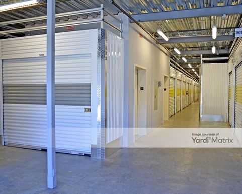 Source URL: https://cdnsc.rentcafe.com/dmslivecafe/3/1080402/1080402-1-6.jpg?width=-1&height=385&quality=80