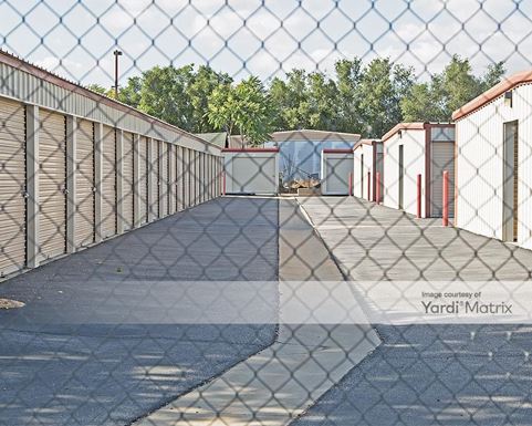 Source URL: https://cdnsc.rentcafe.com/dmslivecafe/3/1080423/1080423-1-5.jpg?width=-1&height=385&quality=80