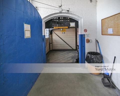 Source URL: https://cdnsc.rentcafe.com/dmslivecafe/3/1080478/1080478-1-5.jpg?width=-1&height=385&quality=80