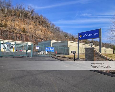 Source URL: https://cdnsc.rentcafe.com/dmslivecafe/3/1080485/1080485-1-2.jpg?width=-1&height=385&quality=80