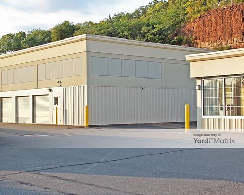 Source URL: https://cdnsc.rentcafe.com/dmslivecafe/3/1080485/1080485-1-4.jpg?width=-1&height=385&quality=80