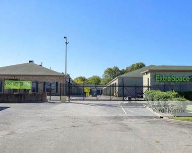 Storage Units for Rent available at 6456 Outer Loop, Louisville, KY 40228