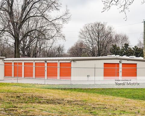 Source URL: https://cdnsc.rentcafe.com/dmslivecafe/3/1080666/1080666-1-5.jpg?width=-1&height=385&quality=80