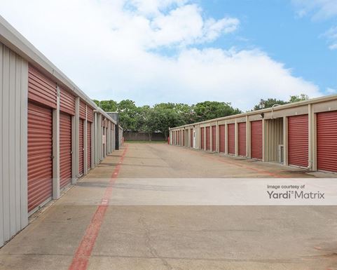 Source URL: https://cdnsc.rentcafe.com/dmslivecafe/3/1080713/1080713-1-2.jpg?width=-1&height=385&quality=80