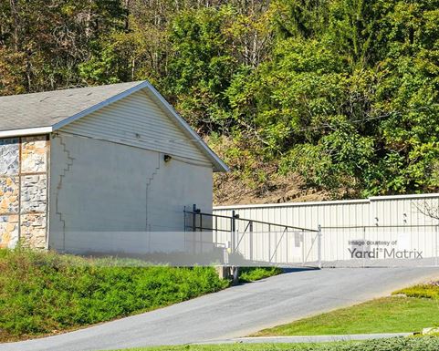 Source URL: https://cdnsc.rentcafe.com/dmslivecafe/3/1080787/1080787-1-3.jpg?width=-1&height=385&quality=80