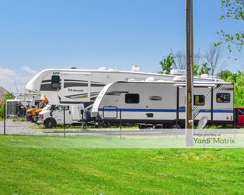 Source URL: https://cdnsc.rentcafe.com/dmslivecafe/3/1080845/1080845-1-4.jpg?width=-1&height=385&quality=80