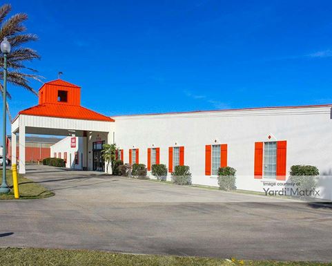 Source URL: https://cdnsc.rentcafe.com/dmslivecafe/3/1080851/1080851-1-3.jpg?width=-1&height=385&quality=80