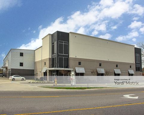 Source URL: https://cdnsc.rentcafe.com/dmslivecafe/3/1080872/1080872-1-2.jpg?width=-1&height=385&quality=80