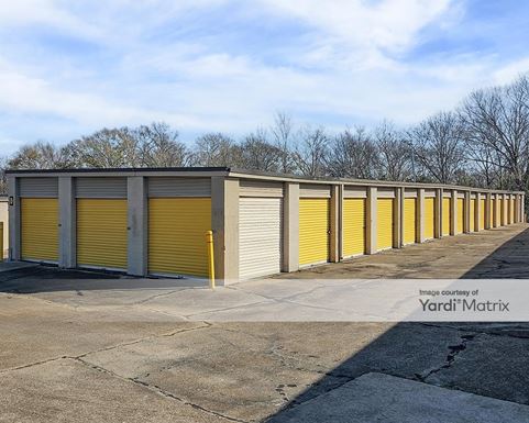 Source URL: https://cdnsc.rentcafe.com/dmslivecafe/3/1080883/1080883-1-5.jpg?width=-1&height=385&quality=80