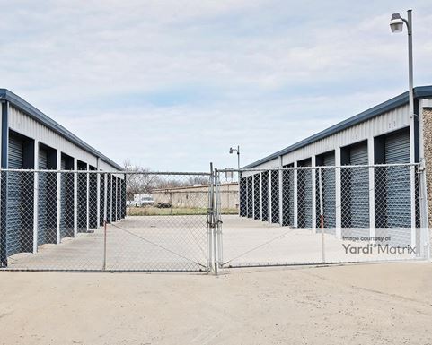 Source URL: https://cdnsc.rentcafe.com/dmslivecafe/3/1080918/1080918-1-4.jpg?width=-1&height=385&quality=80