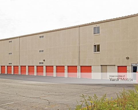 Source URL: https://cdnsc.rentcafe.com/dmslivecafe/3/1080935/1080935-1-4.jpg?width=-1&height=385&quality=80