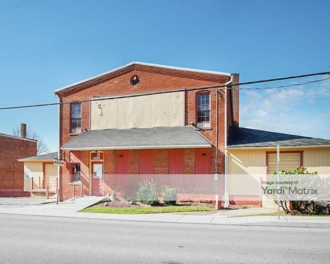 Source URL: https://cdnsc.rentcafe.com/dmslivecafe/3/1081006/1081006-1-3.jpg?width=-1&height=385&quality=80