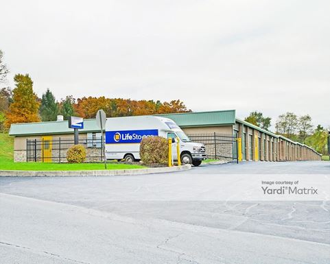 Source URL: https://cdnsc.rentcafe.com/dmslivecafe/3/1081008/1081008-1-3.jpg?width=-1&height=385&quality=80