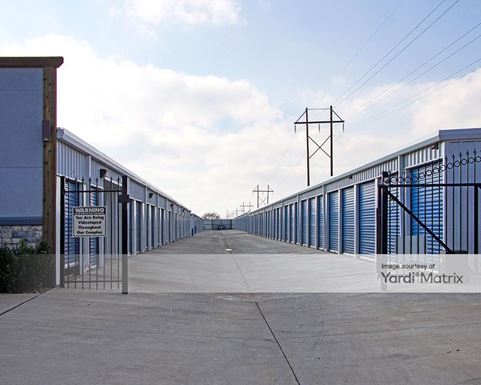 Source URL: https://cdnsc.rentcafe.com/dmslivecafe/3/1081051/1081051-1-2.jpg?width=-1&height=385&quality=80