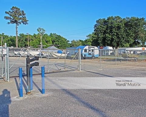 Source URL: https://cdnsc.rentcafe.com/dmslivecafe/3/1081083/1081083-1-4.jpg?width=-1&height=385&quality=80