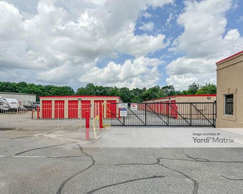 Source URL: https://cdnsc.rentcafe.com/dmslivecafe/3/1081117/1081117-1-6.jpg?width=-1&height=385&quality=80