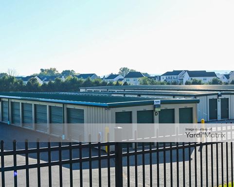 Source URL: https://cdnsc.rentcafe.com/dmslivecafe/3/1081180/1081180-1-4.jpg?width=-1&height=385&quality=80