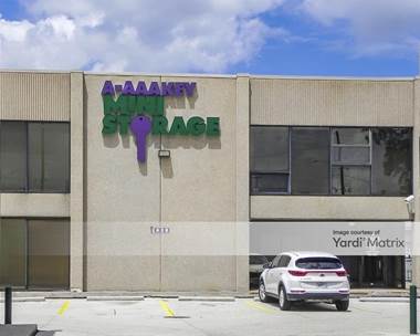 Storage Units for Rent available at 430 31st Street, Kenner, LA 70065