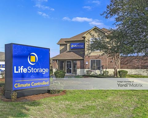 Source URL: https://cdnsc.rentcafe.com/dmslivecafe/3/1081214/1081214-1-2.jpg?width=-1&height=385&quality=80