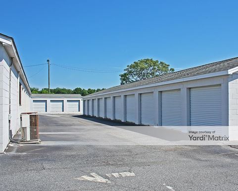 Source URL: https://cdnsc.rentcafe.com/dmslivecafe/3/1081232/1081232-1-4.jpg?width=-1&height=385&quality=80