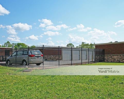 Source URL: https://cdnsc.rentcafe.com/dmslivecafe/3/1081238/1081238-1-4.jpg?width=-1&height=385&quality=80