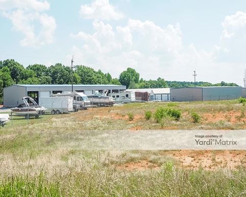 Source URL: https://cdnsc.rentcafe.com/dmslivecafe/3/1081259/1081259-1-2.jpg?width=-1&height=385&quality=80