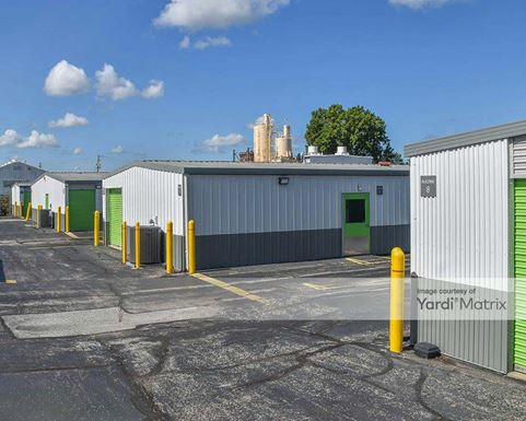 Source URL: https://cdnsc.rentcafe.com/dmslivecafe/3/1081264/1081264-1-4.jpg?width=-1&height=385&quality=80