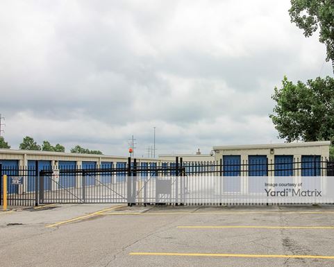 Source URL: https://cdnsc.rentcafe.com/dmslivecafe/3/1081268/1081268-1-2.jpg?width=-1&height=385&quality=80