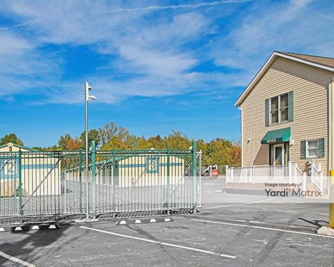 Source URL: https://cdnsc.rentcafe.com/dmslivecafe/3/1081284/1081284-1-3.jpg?width=-1&height=385&quality=80