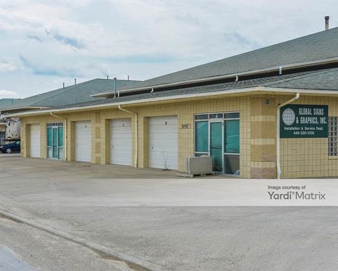 Source URL: https://cdnsc.rentcafe.com/dmslivecafe/3/1081286/1081286-1-4.jpg?width=-1&height=385&quality=80