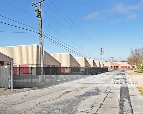 Source URL: https://cdnsc.rentcafe.com/dmslivecafe/3/1081311/1081311-1-4.jpg?width=-1&height=385&quality=80