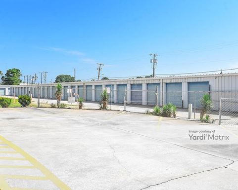 Source URL: https://cdnsc.rentcafe.com/dmslivecafe/3/1081323/1081323-1-3.jpg?width=-1&height=385&quality=80