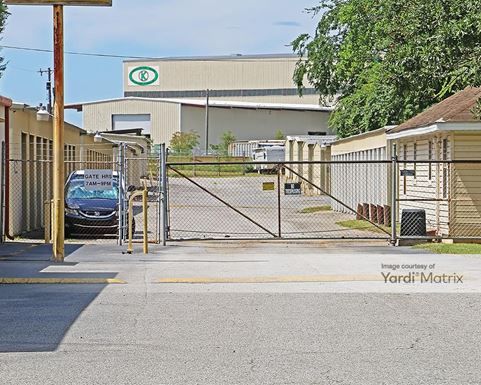 Source URL: https://cdnsc.rentcafe.com/dmslivecafe/3/1081330/1081330-1-4.jpg?width=-1&height=385&quality=80