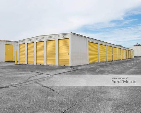 Source URL: https://cdnsc.rentcafe.com/dmslivecafe/3/1081336/1081336-1-4.jpg?width=-1&height=385&quality=80