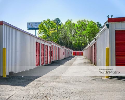 Source URL: https://cdnsc.rentcafe.com/dmslivecafe/3/1081345/1081345-1-5.jpg?width=-1&height=385&quality=80