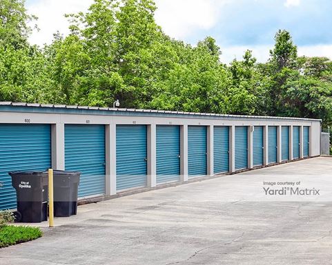 Source URL: https://cdnsc.rentcafe.com/dmslivecafe/3/1081355/1081355-1-5.jpg?width=-1&height=385&quality=80