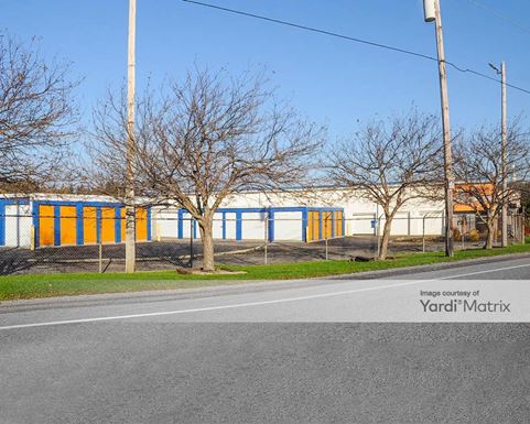 Source URL: https://cdnsc.rentcafe.com/dmslivecafe/3/1081377/1081377-1-3.jpg?width=-1&height=385&quality=80