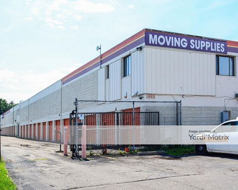 Source URL: https://cdnsc.rentcafe.com/dmslivecafe/3/1081392/1081392-1-2.jpg?width=-1&height=385&quality=80