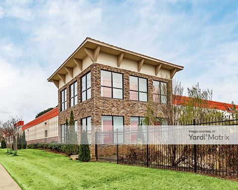 Source URL: https://cdnsc.rentcafe.com/dmslivecafe/3/1081405/1081405-1-5.jpg?width=-1&height=385&quality=80