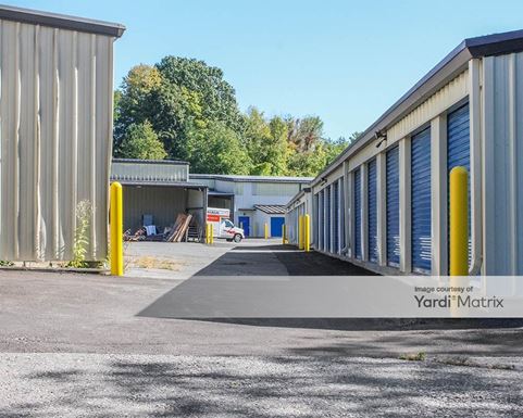 Source URL: https://cdnsc.rentcafe.com/dmslivecafe/3/1081459/1081459-1-2.jpg?width=-1&height=385&quality=80