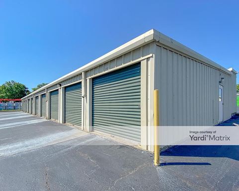 Source URL: https://cdnsc.rentcafe.com/dmslivecafe/3/1081468/1081468-1-5.jpg?width=-1&height=385&quality=80