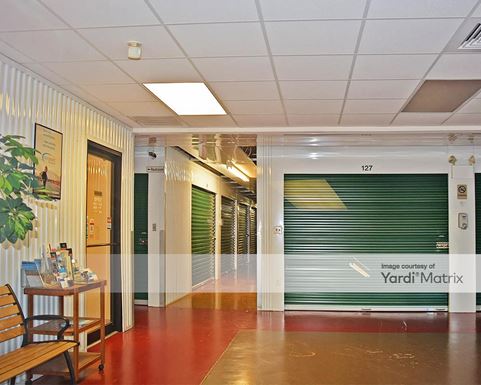 Source URL: https://cdnsc.rentcafe.com/dmslivecafe/3/1081472/1081472-1-5.jpg?width=-1&height=385&quality=80