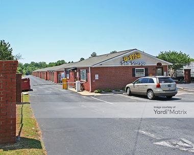 Storage Units for Rent available at 927 Cedar Lane Road, Greenville, SC 29617