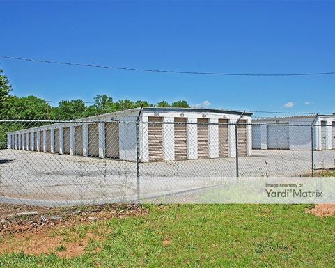 Source URL: https://cdnsc.rentcafe.com/dmslivecafe/3/1081547/1081547-1-2.jpg?width=-1&height=385&quality=80