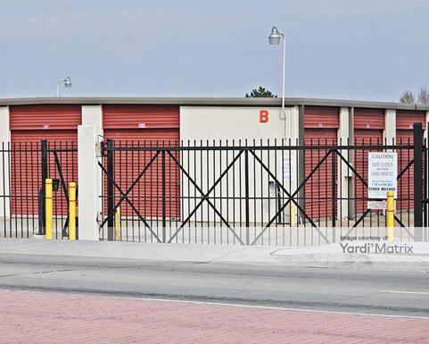 Source URL: https://cdnsc.rentcafe.com/dmslivecafe/3/1081570/1081570-1-2.jpg?width=-1&height=385&quality=80