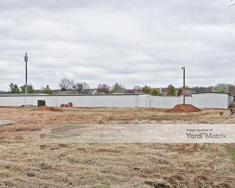 Source URL: https://cdnsc.rentcafe.com/dmslivecafe/3/1081584/1081584-1-4.jpg?width=-1&height=385&quality=80