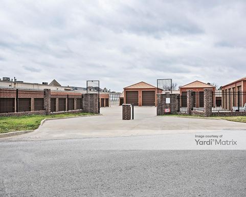 Source URL: https://cdnsc.rentcafe.com/dmslivecafe/3/1081592/1081592-1-3.jpg?width=-1&height=385&quality=80