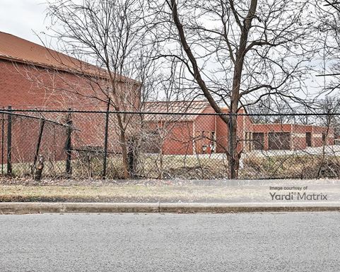 Source URL: https://cdnsc.rentcafe.com/dmslivecafe/3/1081592/1081592-1-4.jpg?width=-1&height=385&quality=80