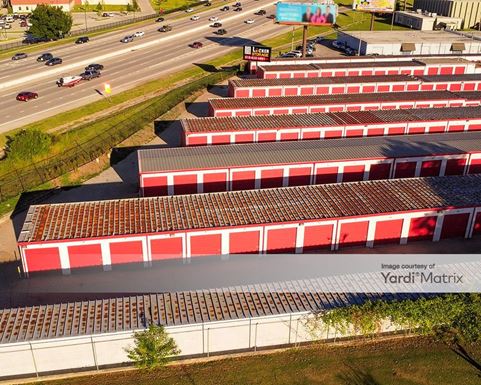 Source URL: https://cdnsc.rentcafe.com/dmslivecafe/3/1081605/1081605-1-2.jpg?width=-1&height=385&quality=80