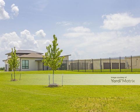 Source URL: https://cdnsc.rentcafe.com/dmslivecafe/3/1081611/1081611-1-2.jpg?width=-1&height=385&quality=80